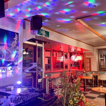 Hotel Sankt Moritz Shiga Shimotakai 外观 照片