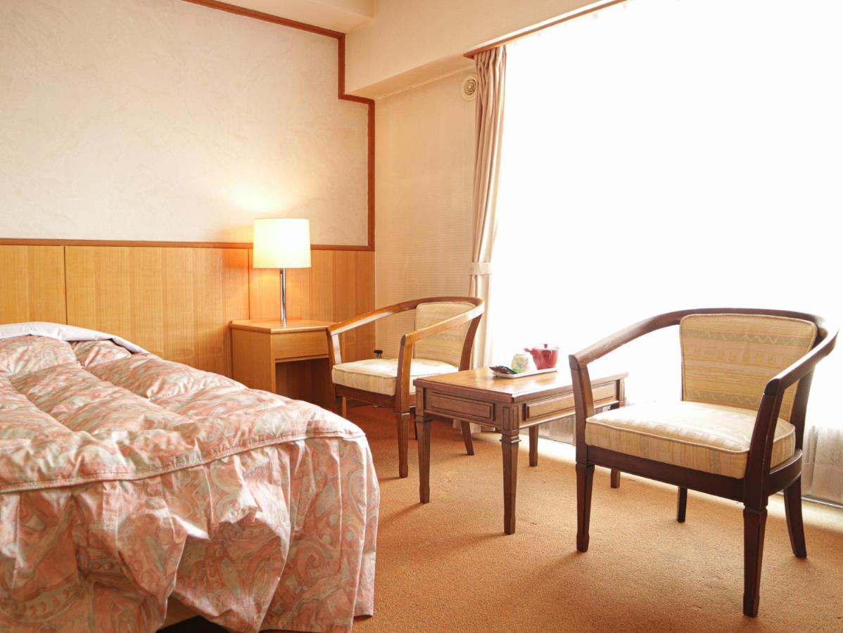Hotel Sankt Moritz Shiga Shimotakai 外观 照片